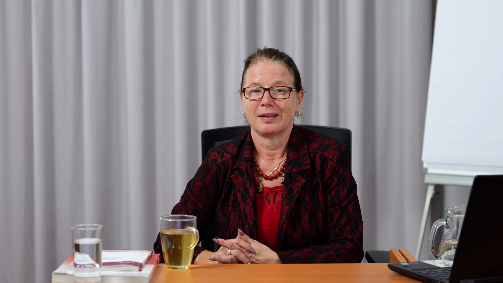 Komplexní kurz účetnictví (1. část) - Základní požadavky na účetnictví, základní účetní zásady | Ing. Lenka Kruntorádová